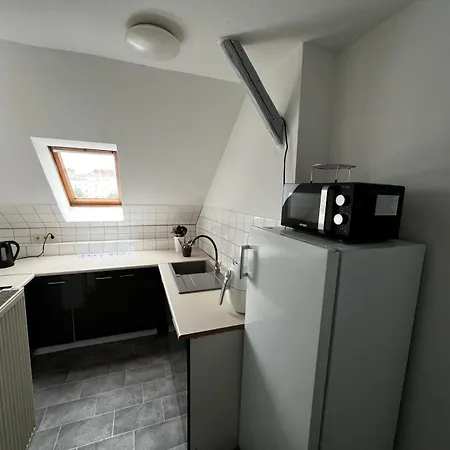 Monteursunterkunft Fuer 7 Personen Апартаменты *